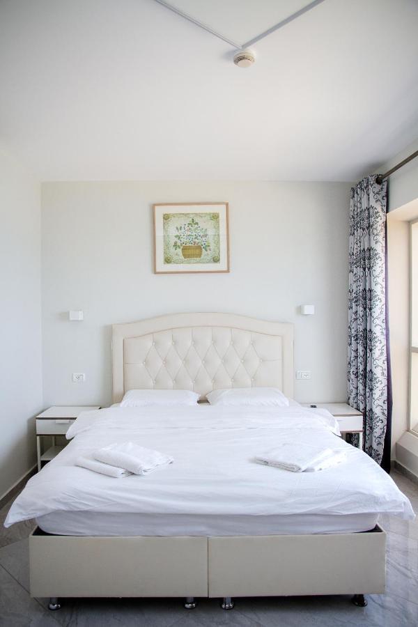 Apartments4You Leonardo 11 بات يام المظهر الخارجي الصورة