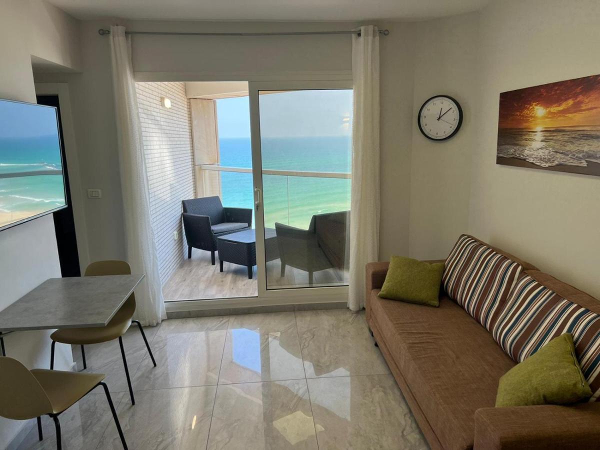 Apartments4You Leonardo 11 بات يام المظهر الخارجي الصورة